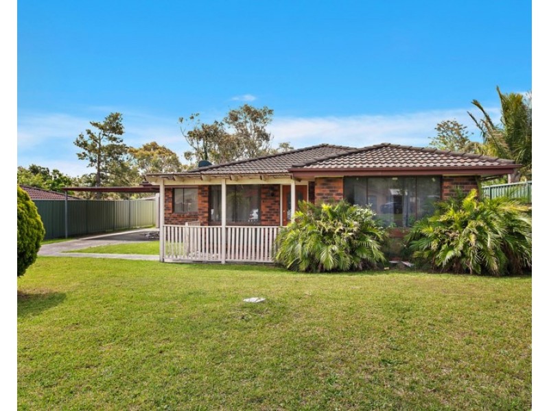 17 Coachwood Drive, Albion Park Rail NSW 2527