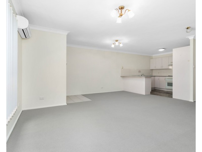 2/2 Daintree Drive, Albion Park NSW 2527