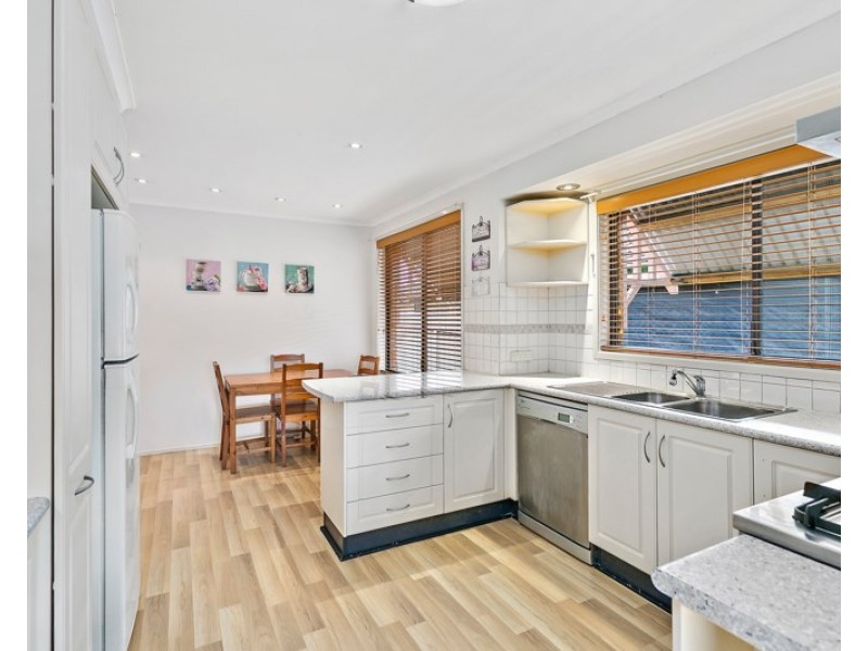 46 Cawdell Drive, Albion Park NSW 2527