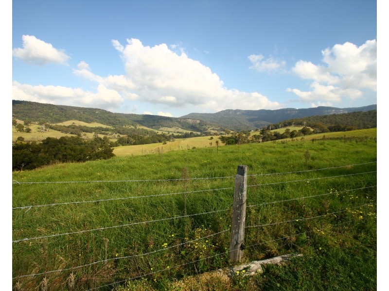 41 Tullimbar Lane, Albion Park NSW 2527