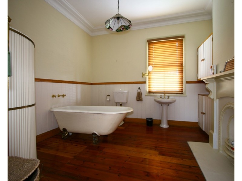 41 Tullimbar Lane, Albion Park NSW 2527