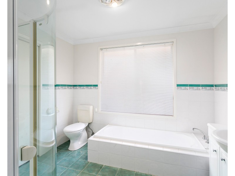 2/111 Brunderee Road, Flinders NSW 2529