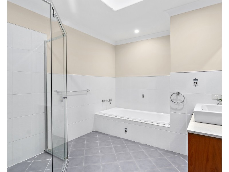 34 Darling Drive, Albion Park NSW 2527