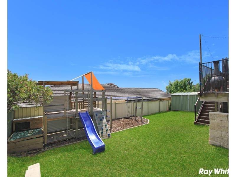 4 Barwon Place, Albion Park NSW 2527