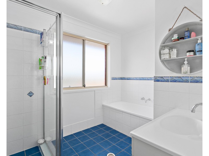 32 Mortlock Drive, Albion Park NSW 2527