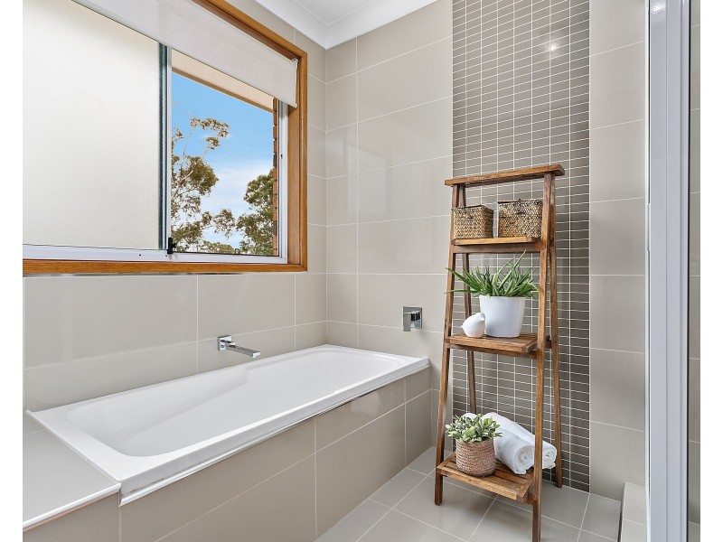 30 Daintree Drive, Albion Park NSW 2527