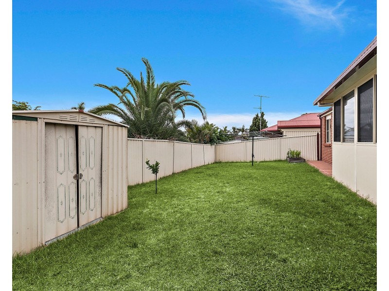 7 Downes Drive, Albion Park NSW 2527