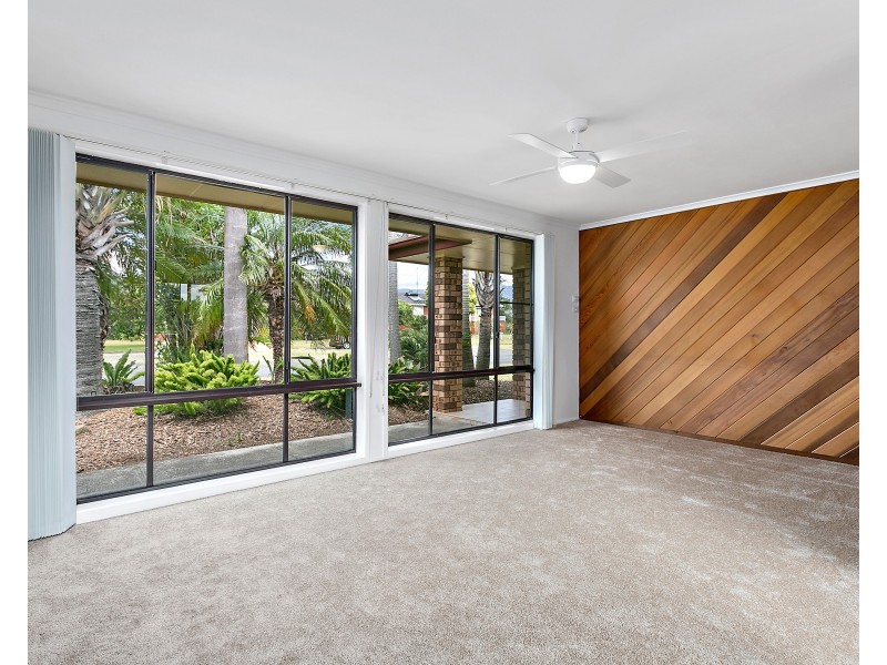 6 Tripoli Way, Albion Park NSW 2527