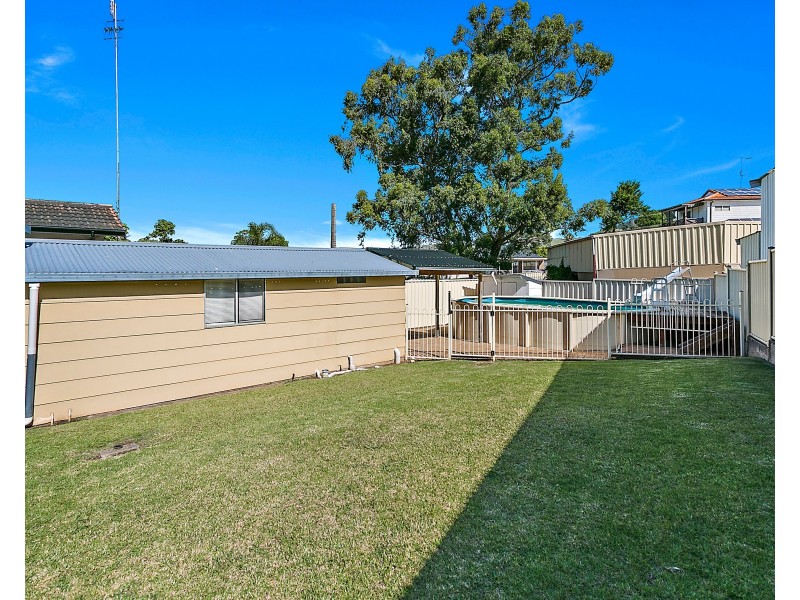 55 Simpson Parade, Albion Park NSW 2527