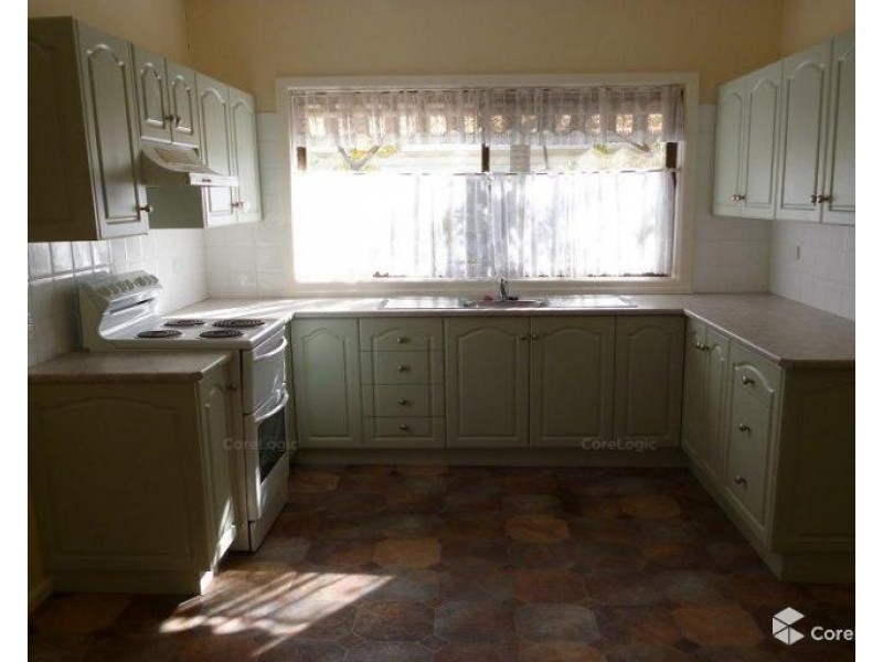 4 Amaral Avenue, Albion Park NSW 2527