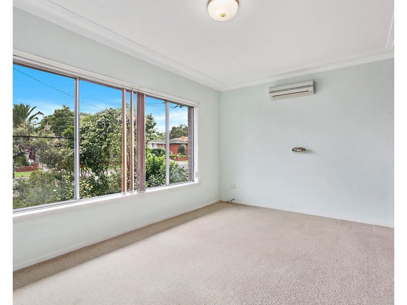 10 Kimbeth Crescent, Albion Park Rail NSW 2527