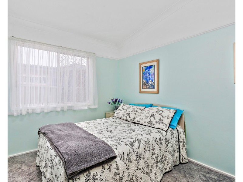 1 Boronia Avenue, Albion Park Rail NSW 2527