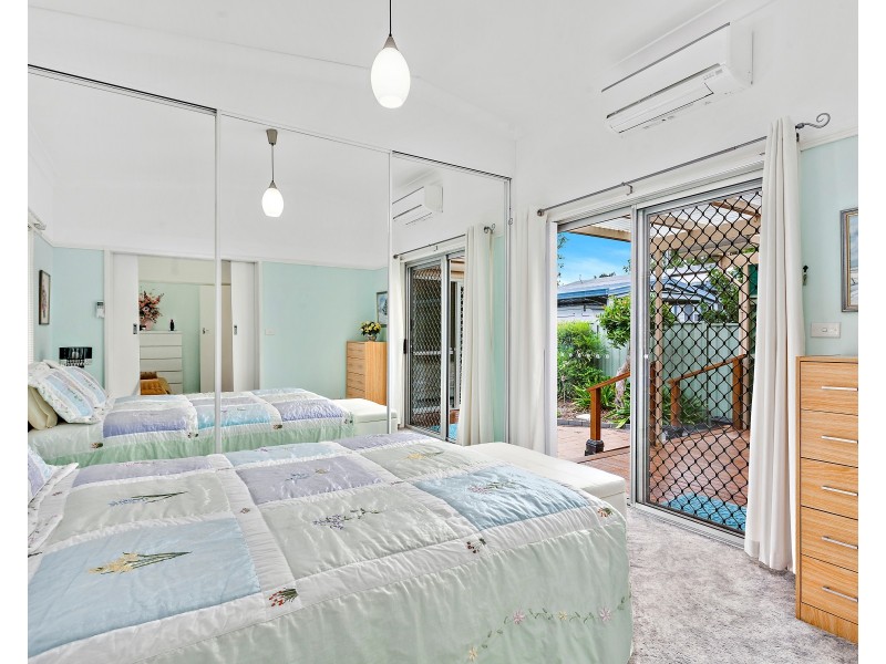 1 Boronia Avenue, Albion Park Rail NSW 2527