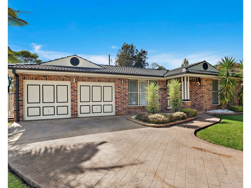 8 Ord Place, Albion Park NSW 2527