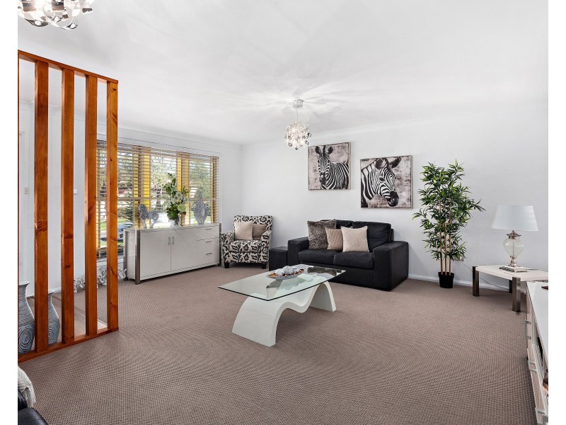 8 Ord Place, Albion Park NSW 2527