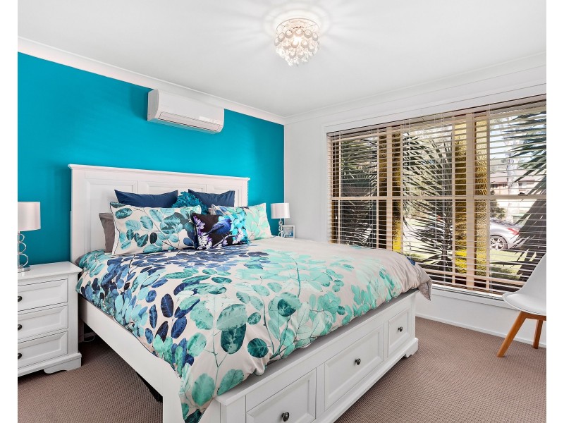 8 Ord Place, Albion Park NSW 2527