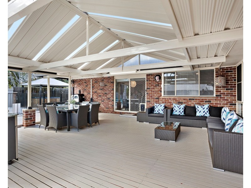 8 Ord Place, Albion Park NSW 2527