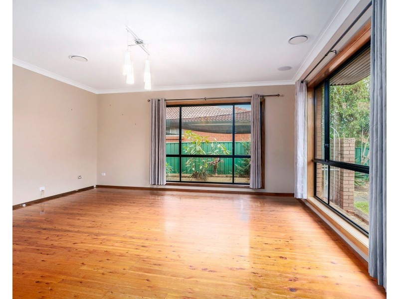 15 Tripoli Way, Albion Park NSW 2527