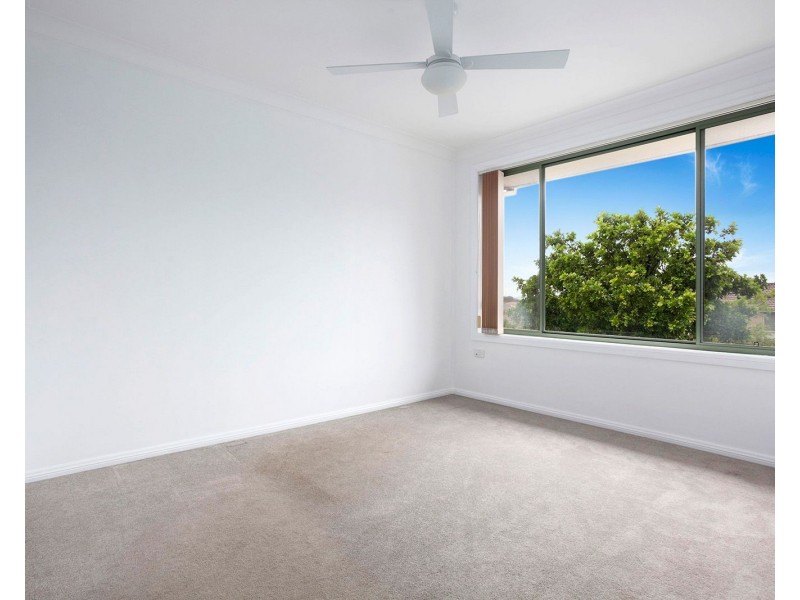 30 Eucumbene Avenue, Flinders NSW 2529