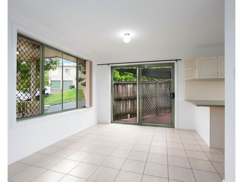 30 Eucumbene Avenue, Flinders NSW 2529