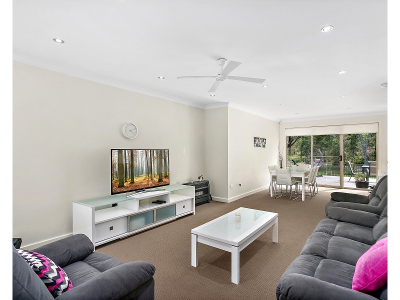 13/12 Propane Street, Albion Park NSW 2527