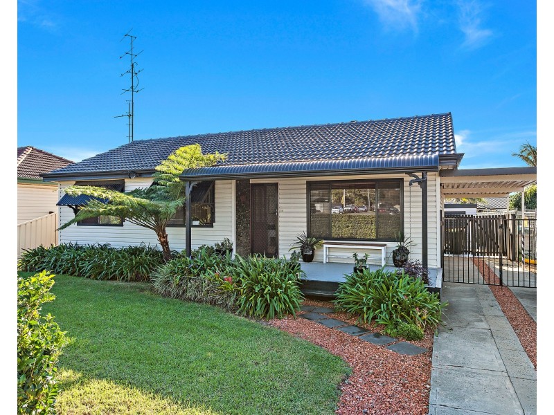 33 Wiley Street, Albion Park NSW 2527