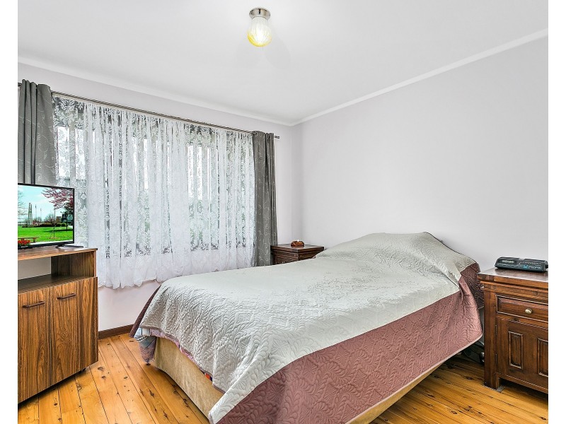 27 Simpson Parade, Albion Park NSW 2527