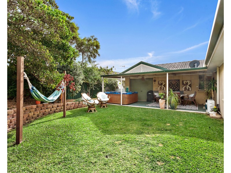 14 McInerney Avenue, Albion Park NSW 2527