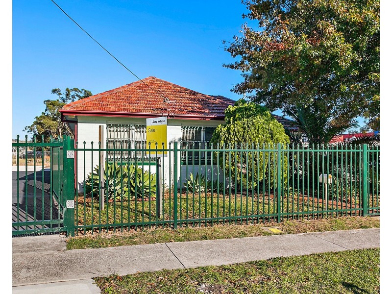 1/4 Creamery Road, Albion Park Rail NSW 2527