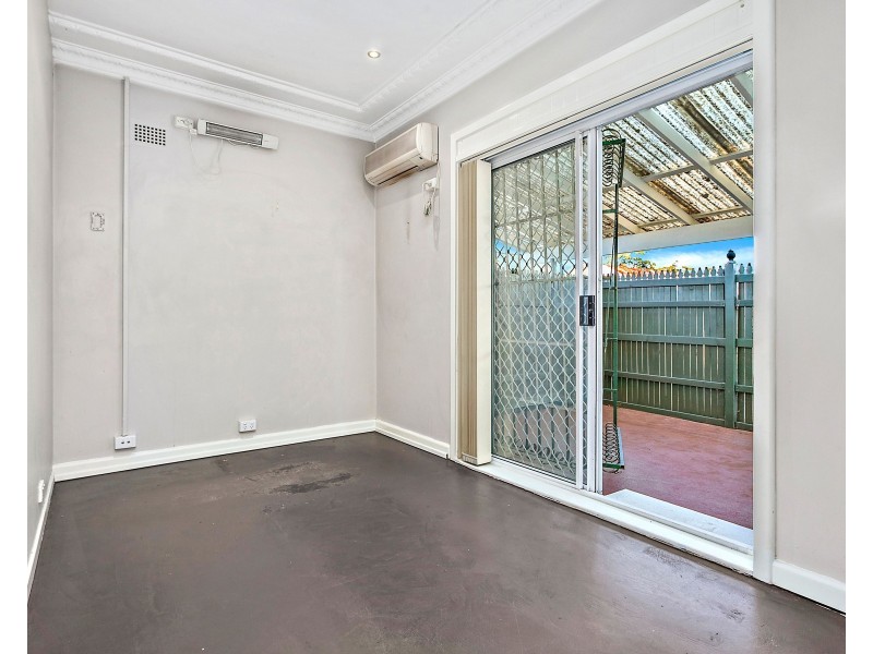 1/4 Creamery Road, Albion Park Rail NSW 2527