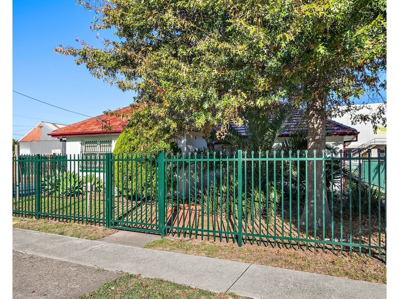 1/4 Creamery Road, Albion Park Rail NSW 2527