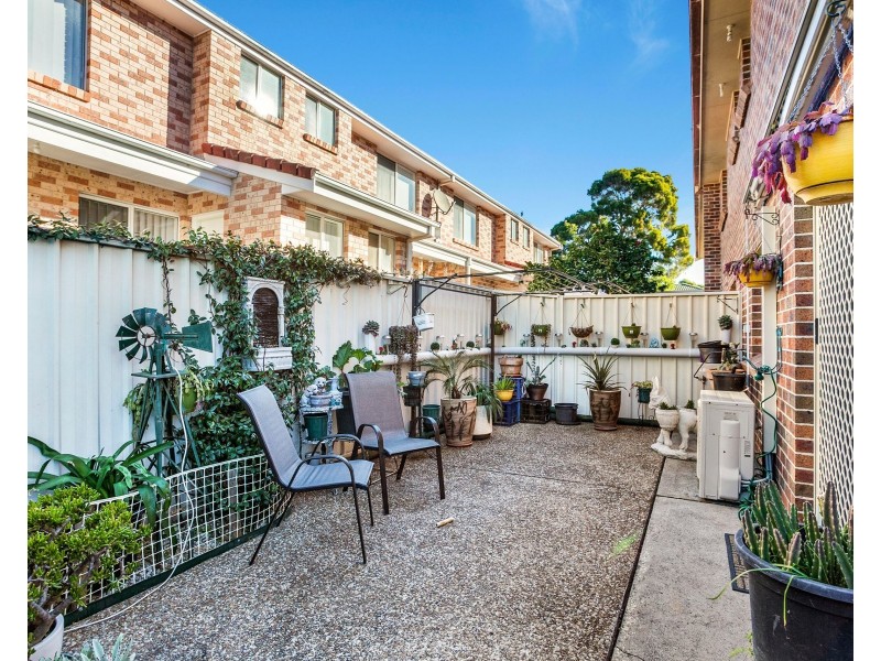 5/32-34 Ash Avenue, Albion Park Rail NSW 2527