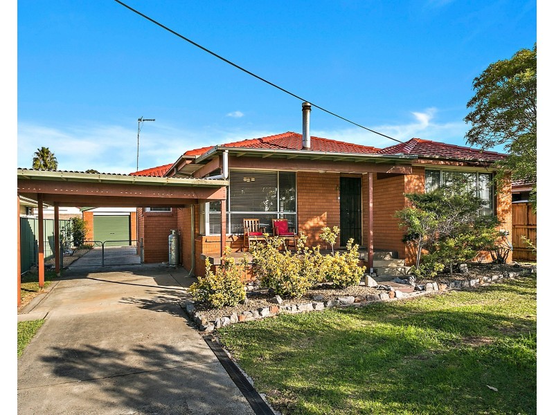 7 Oak Street, Albion Park Rail NSW 2527