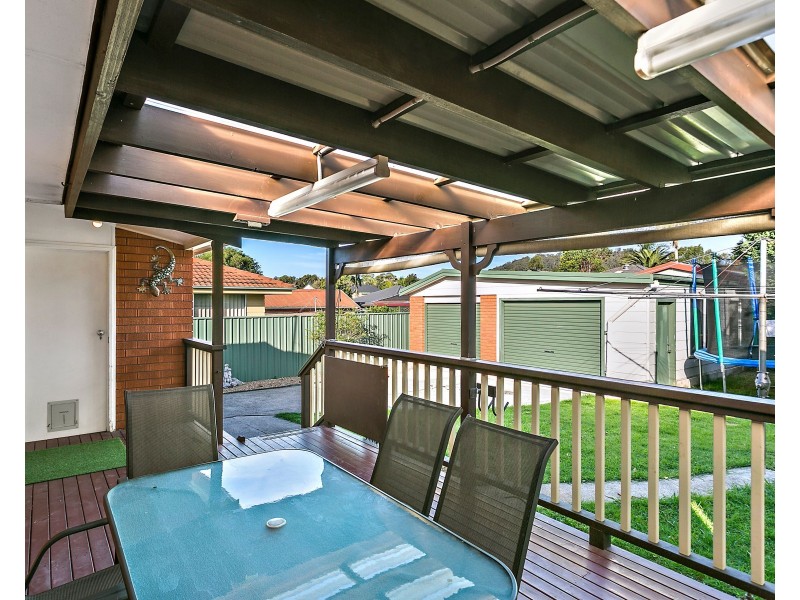 7 Oak Street, Albion Park Rail NSW 2527