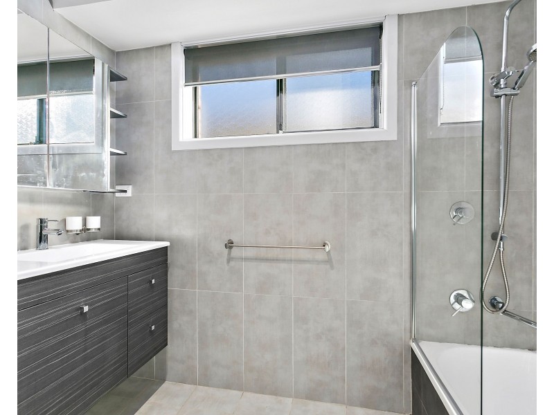 31 Taylor Road, Albion Park NSW 2527