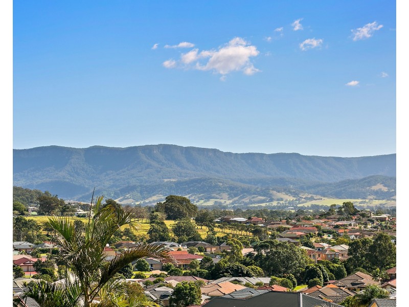 8 Ashton Close, Albion Park NSW 2527