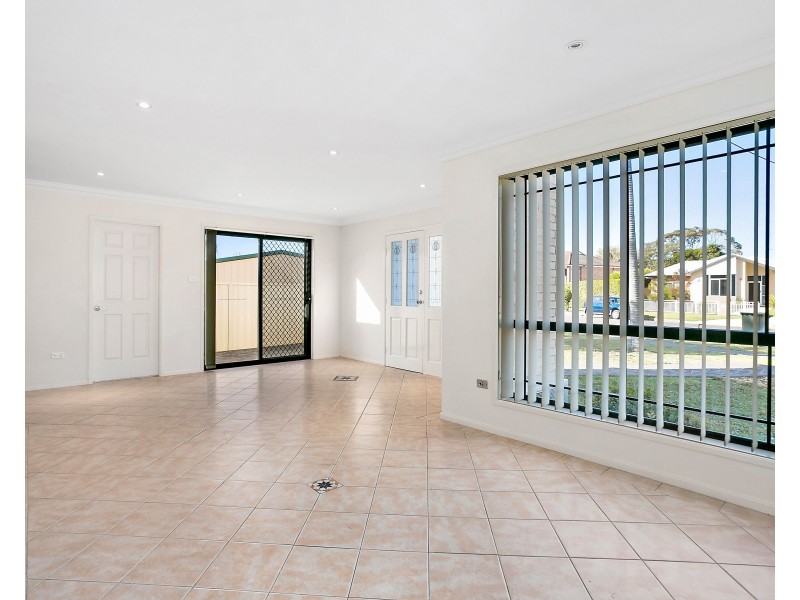 1/23 Boonerah Street, Albion Park Rail NSW 2527