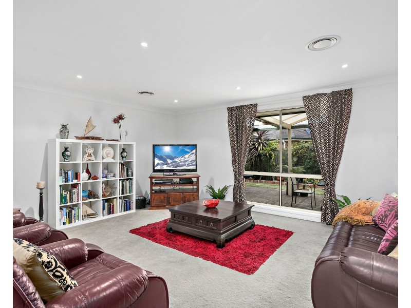 19 Chinchilla Way, Albion Park NSW 2527