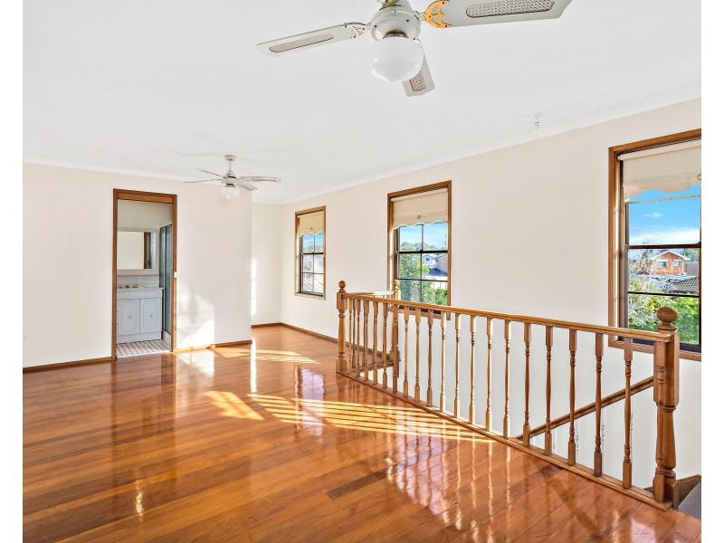 20 Windsor Crescent, Brownsville NSW 2530