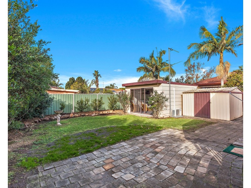 20 Windsor Crescent, Brownsville NSW 2530