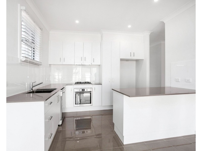 3 Milton Street, Albion Park NSW 2527