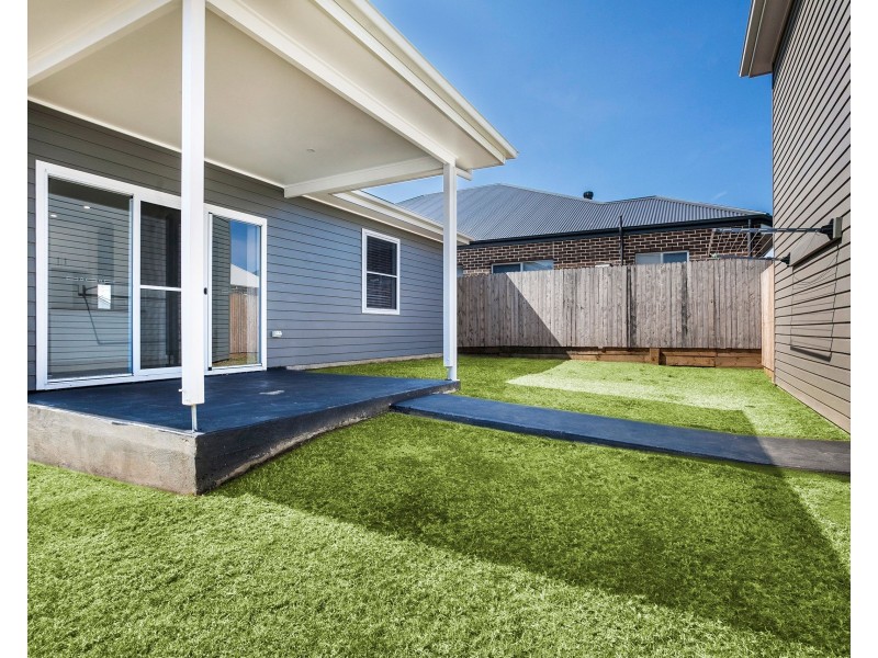 3 Milton Street, Albion Park NSW 2527