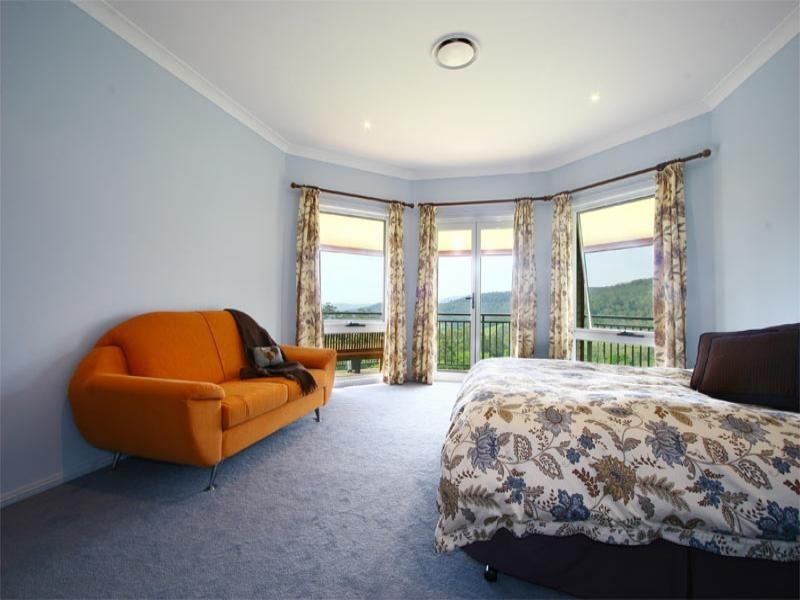 Calderwood NSW 2527