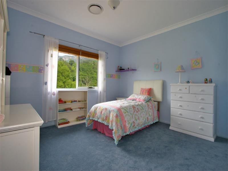 Calderwood NSW 2527