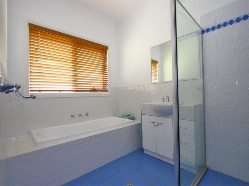 Calderwood NSW 2527