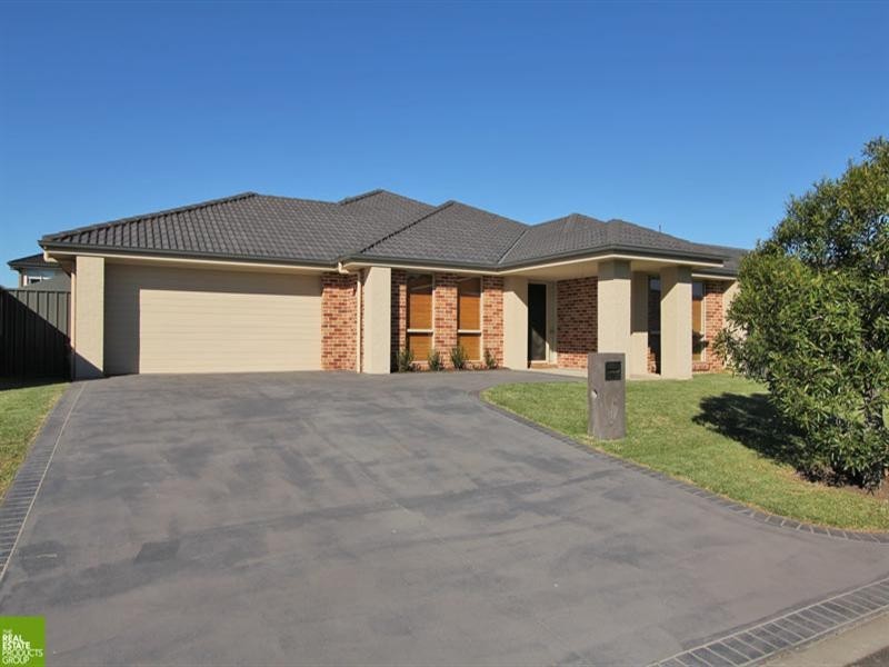 11 Waterview Avenue, Haywards Bay NSW 2530