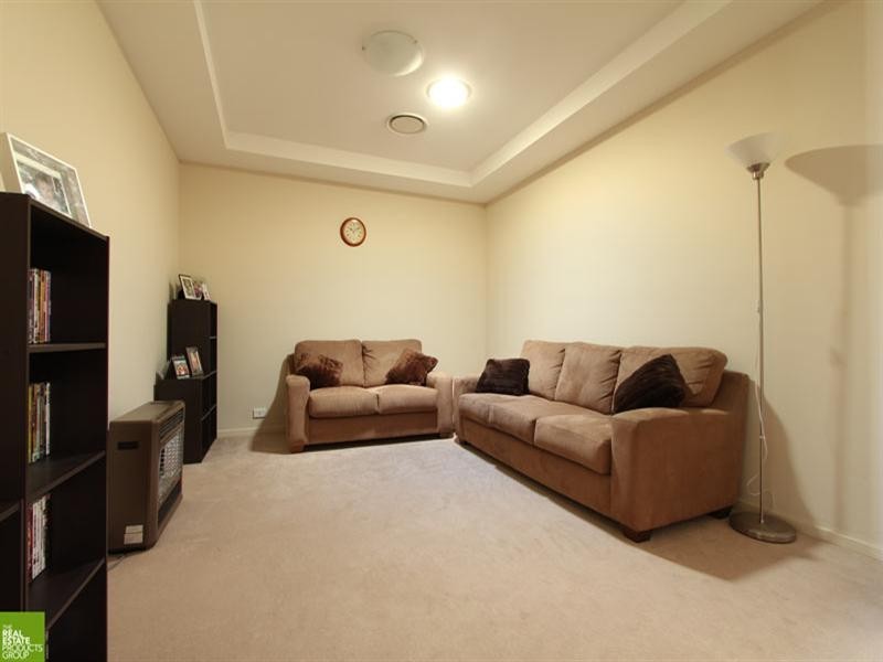 11 Waterview Avenue, Haywards Bay NSW 2530