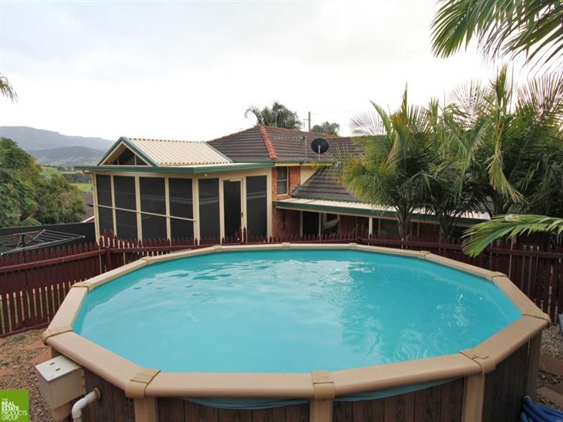 10 Scenic Crescent, Albion Park NSW 2527