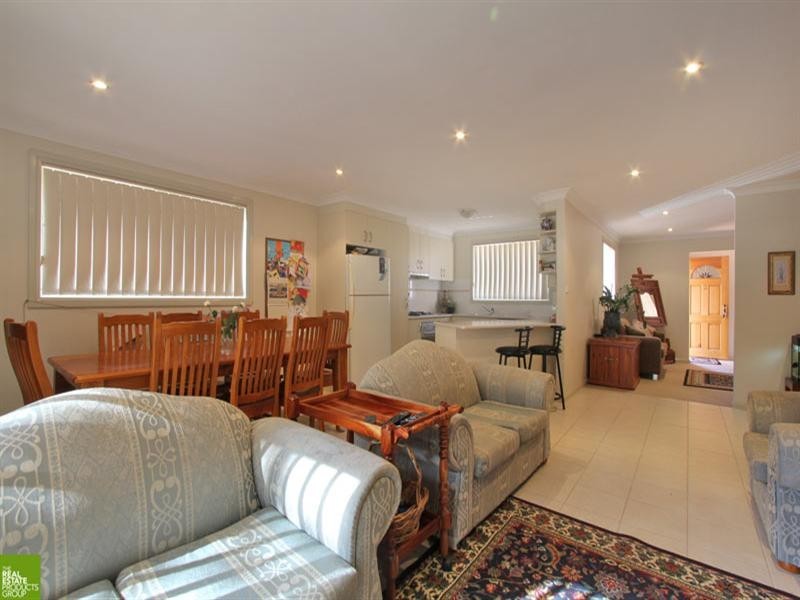 2/44 Station Road, Albion Park NSW 2527