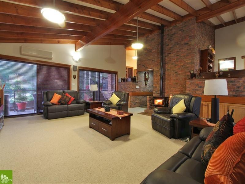 11 Murray Close, Albion Park NSW 2527